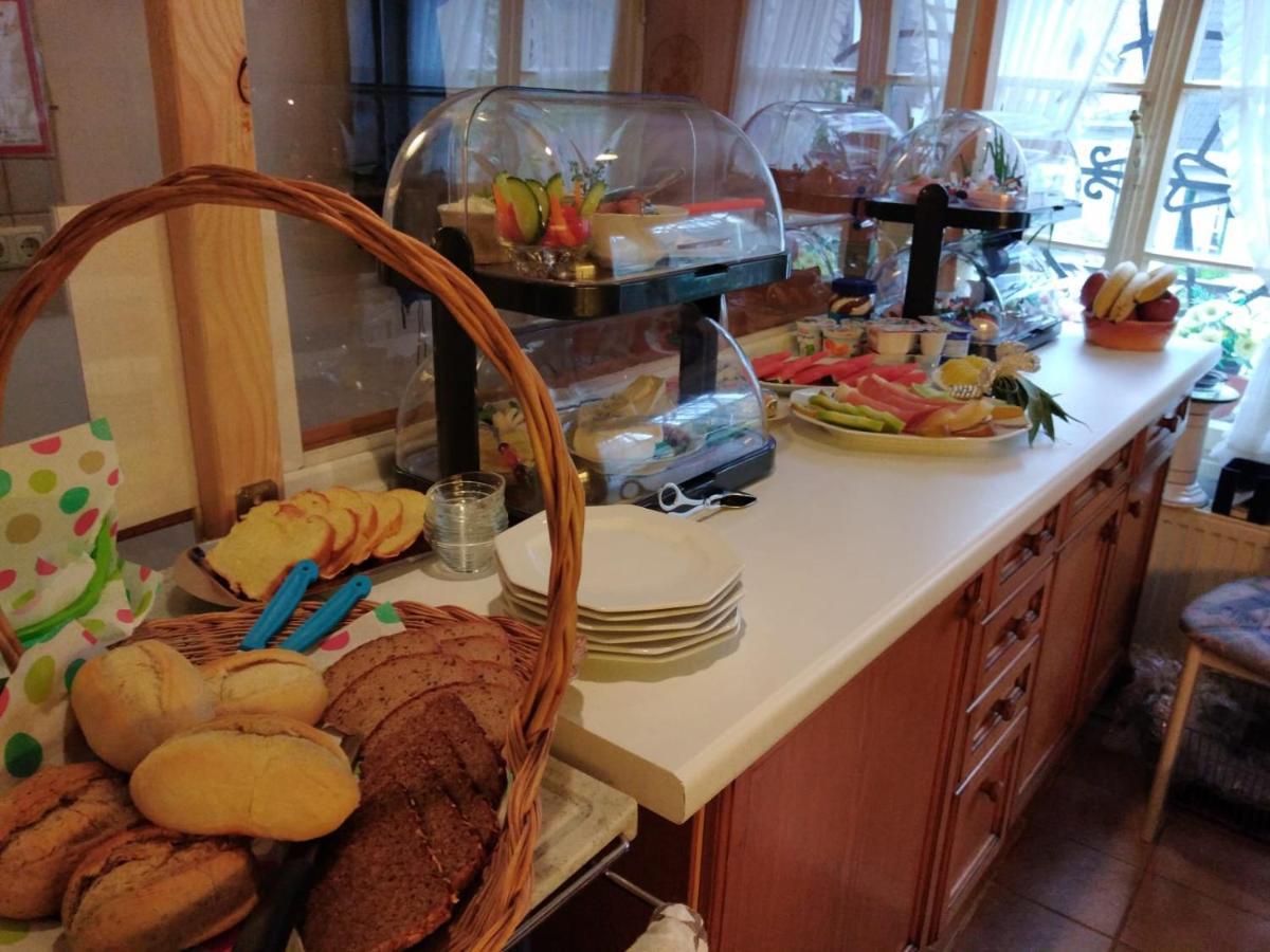 Bed and Breakfast Gaestehaus Luise Моншау Екстер'єр фото
